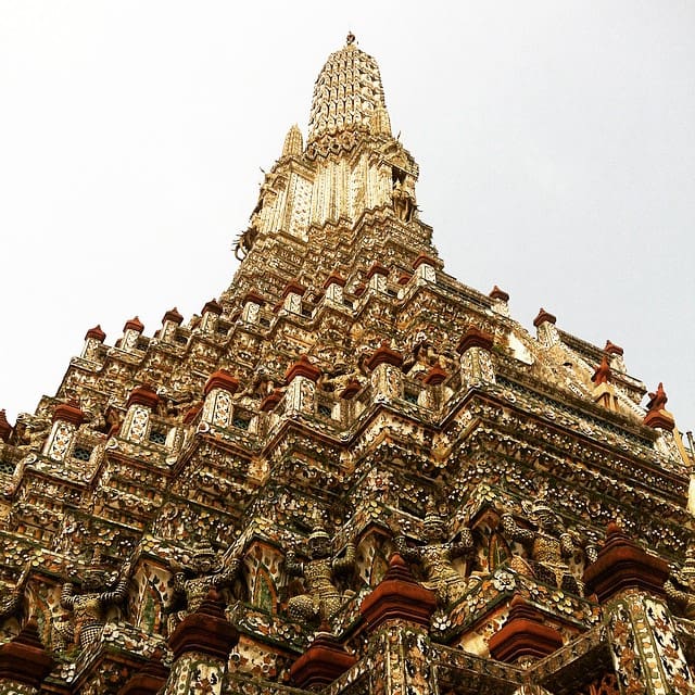 Wat Arun temple Bangkok Yellow Feather Blog Travel Tuesday Instagrammable Locations
